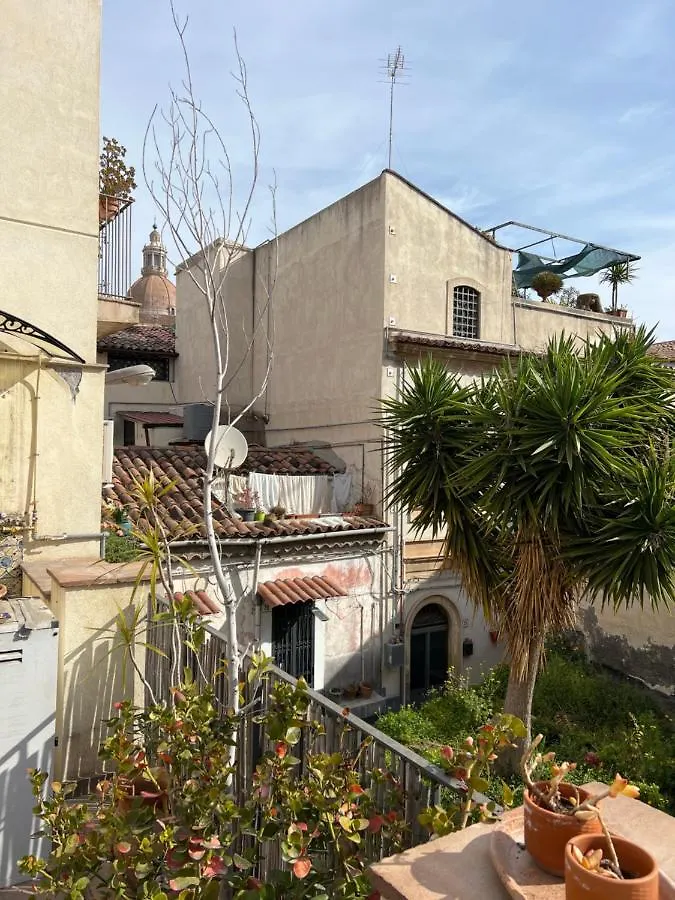 קטאניה Bnb San Barnaba 3*,