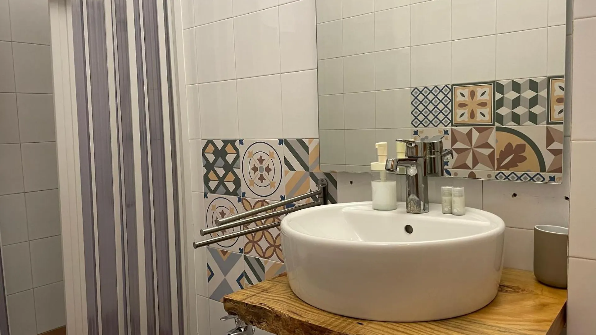 Bed and breakfast Bnb San Barnaba CTA