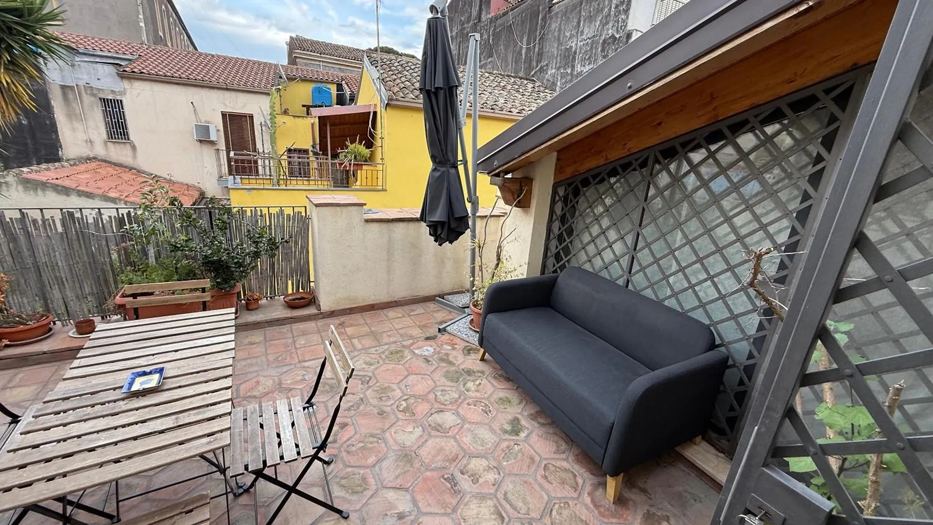 קטאניה Bnb San Barnaba לינה וארוחת בוקר